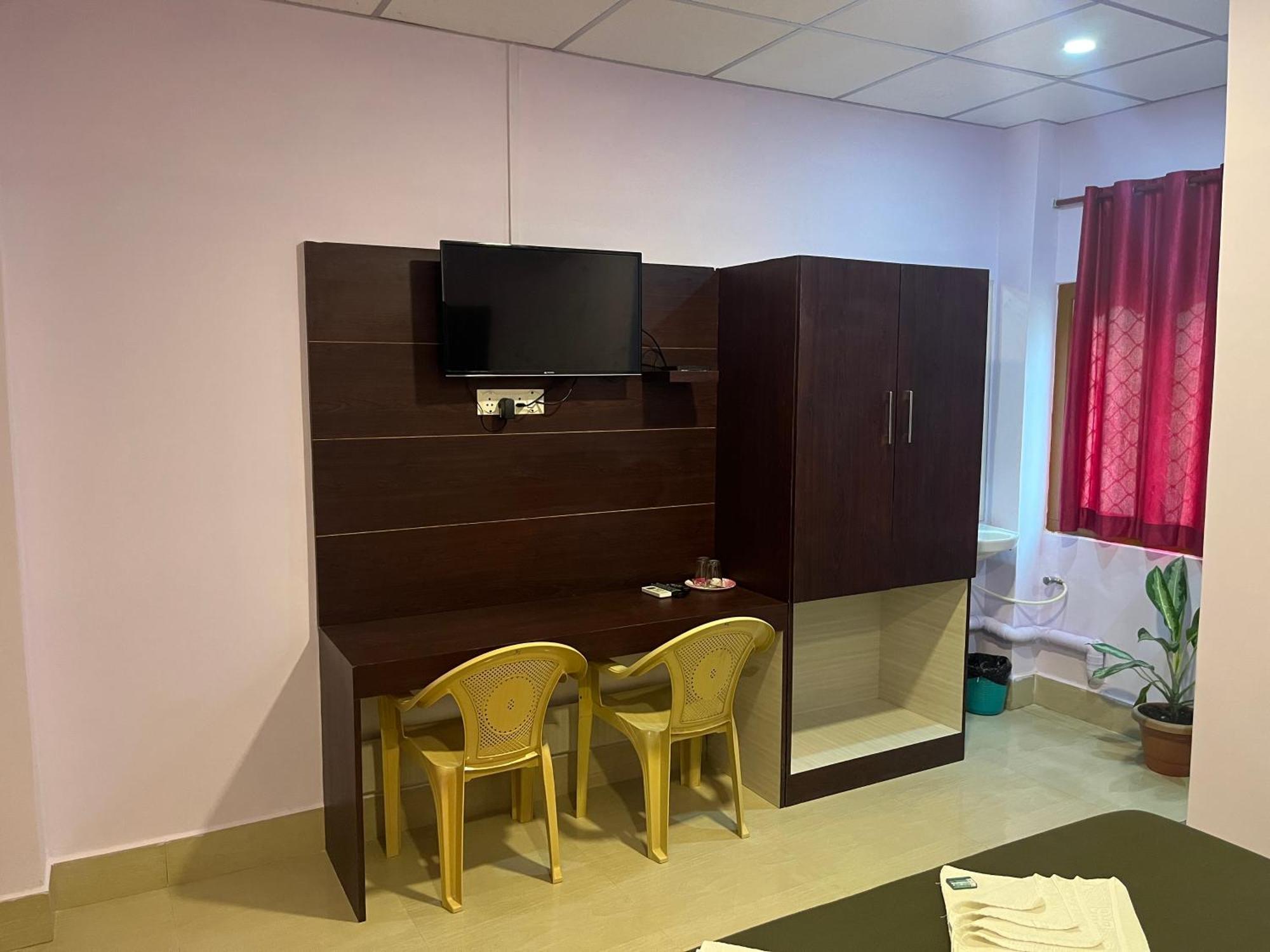 Purnima Residency Hotel Lakshmanpur Exterior foto