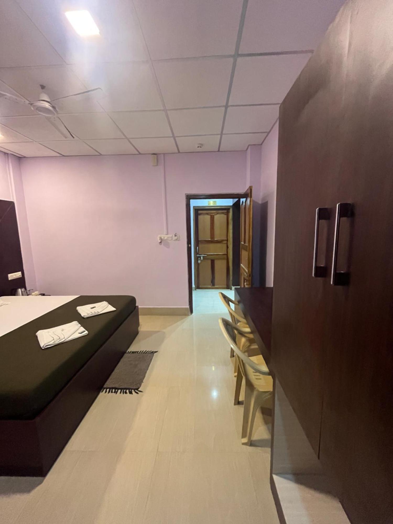 Purnima Residency Hotel Lakshmanpur Exterior foto